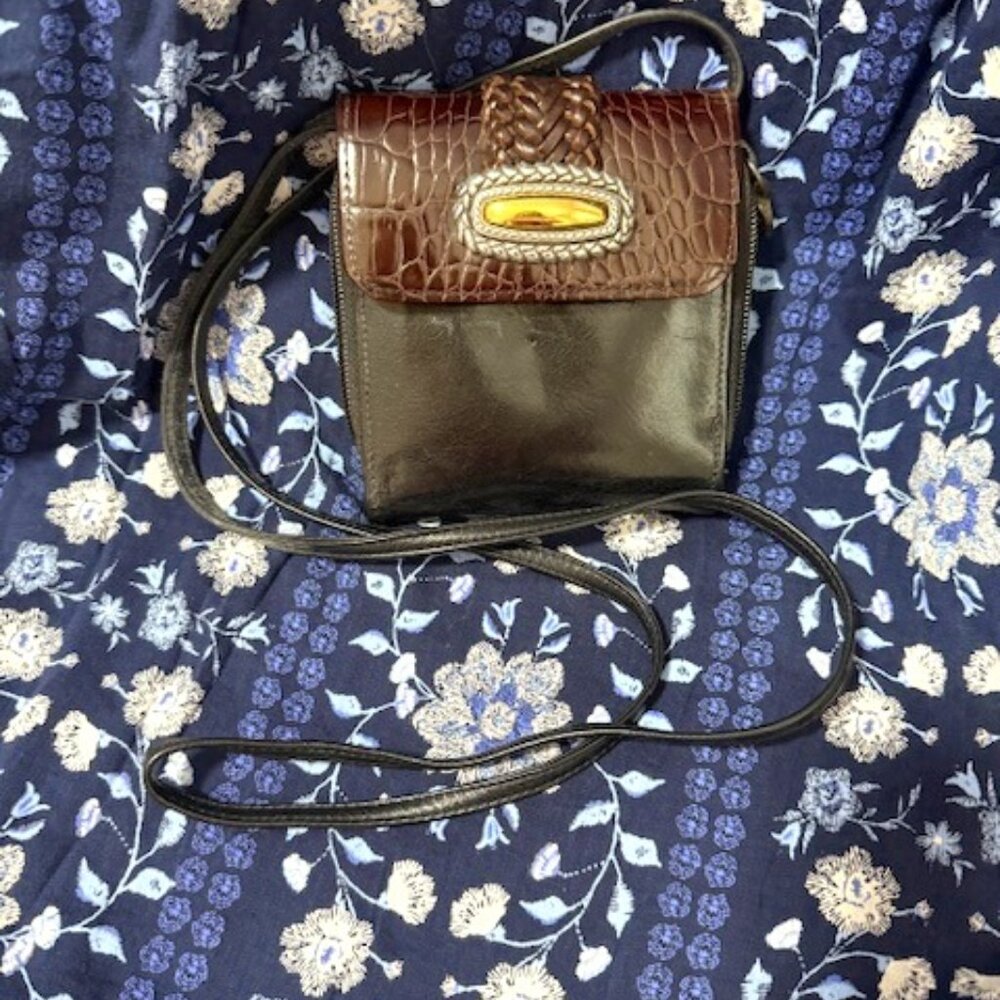 Brighton Leather Clutch Wallet - Picture 1 of 5